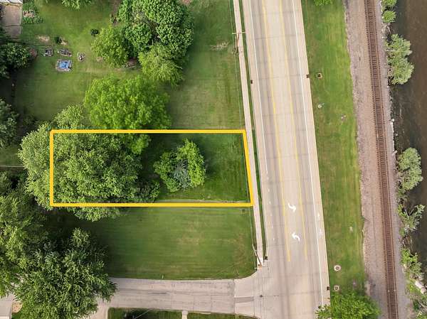 0.25 Acres of Residential Land for Sale in Oshkosh, Wisconsin