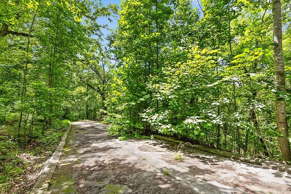 4 Acres of Residential Land for Sale in Flintstone, Georgia