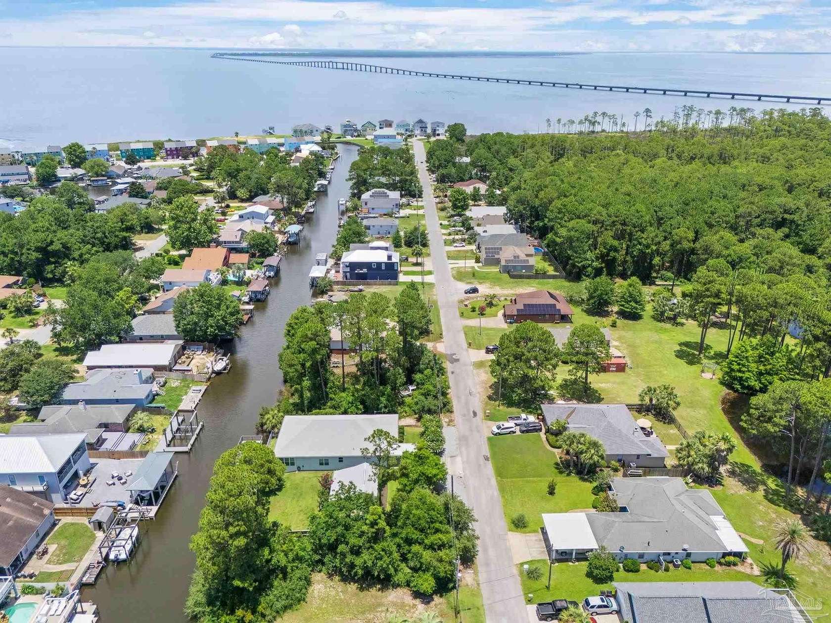 0.13 Acres of Residential Land for Sale in Gulf Breeze, Florida