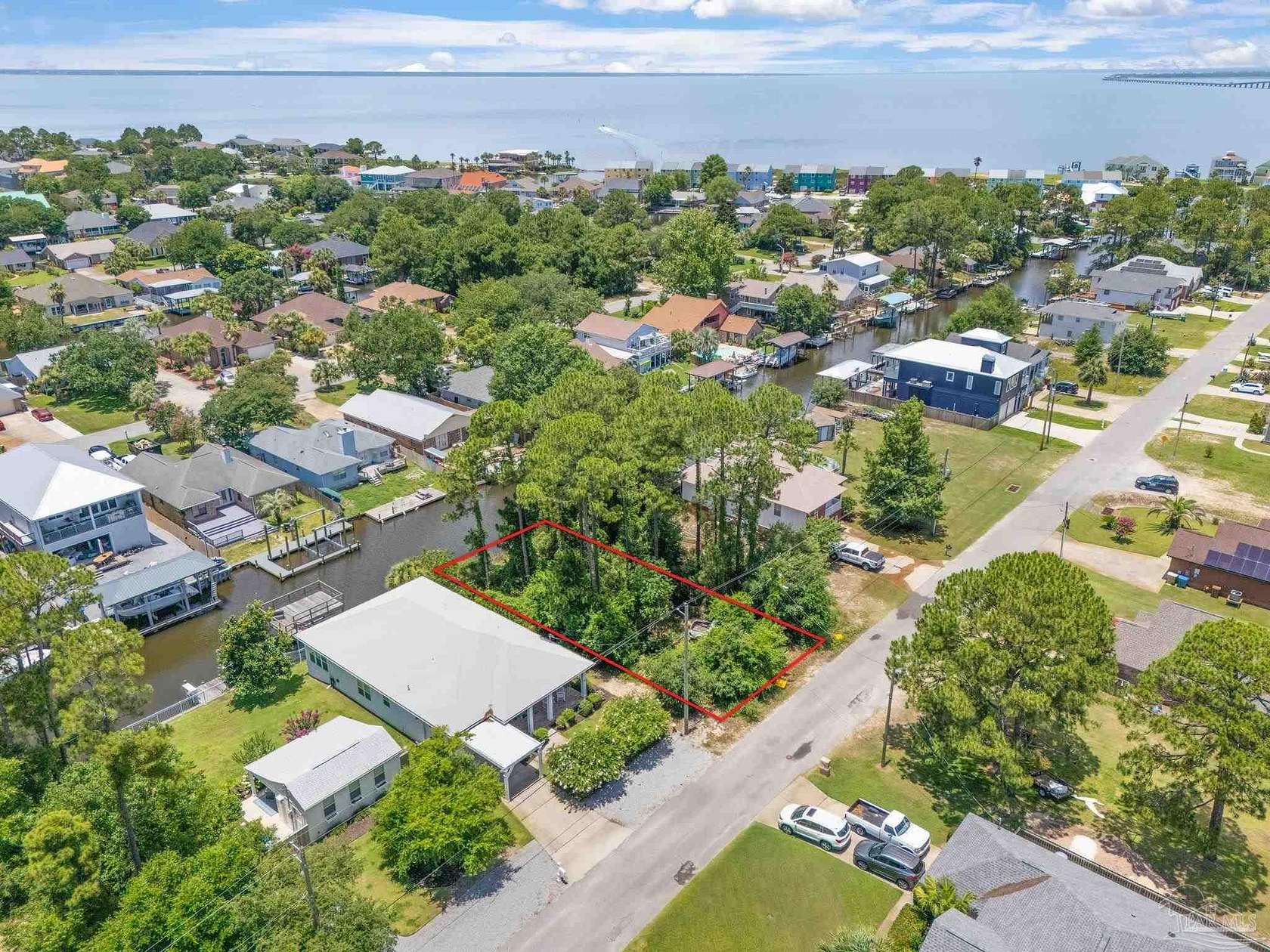 0.13 Acres of Residential Land for Sale in Gulf Breeze, Florida