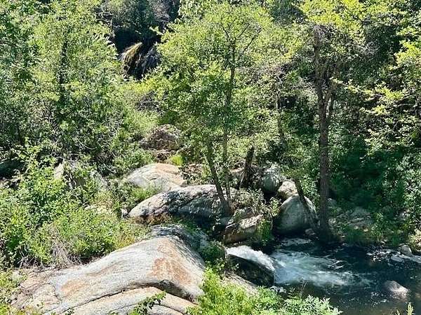0.5 Acres of Land for Sale in California Hot Springs, California