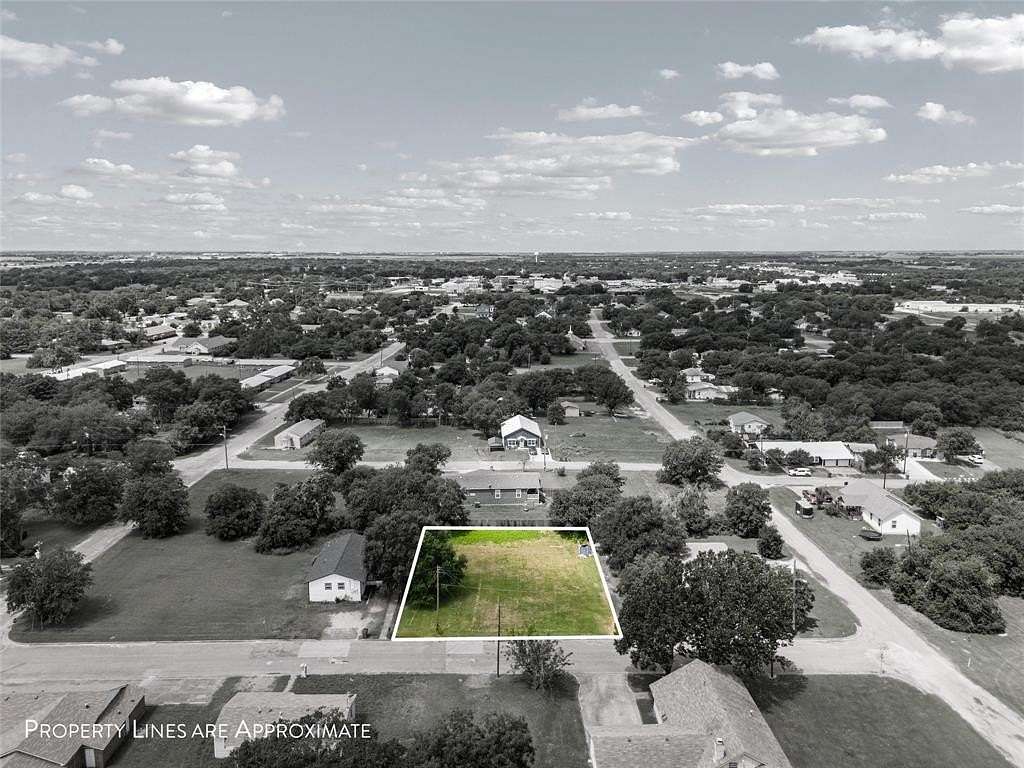 0.26 Acres of Residential Land for Sale in McGregor, Texas