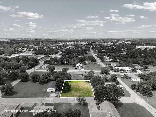 0.26 Acres of Residential Land for Sale in McGregor, Texas