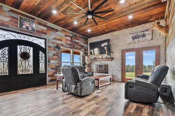 58.8 Acres of Land with Home for Sale in Henderson, Texas