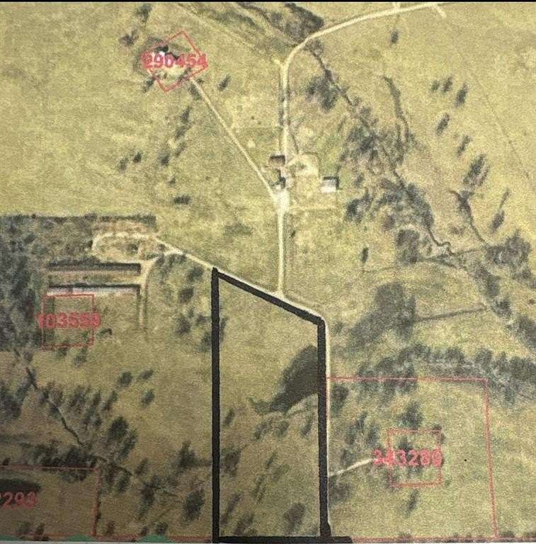 11.6 Acres of Recreational Land & Farm for Sale in Mount Pleasant, Texas