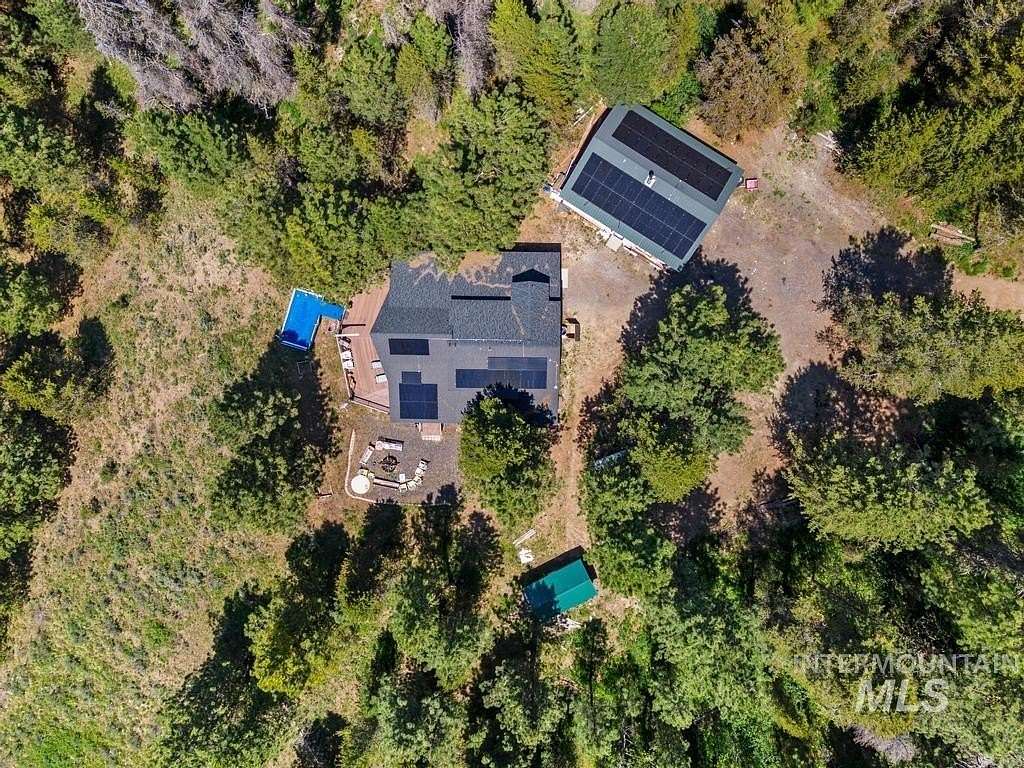 2.19 Acres of Residential Land with Home for Sale in Cascade, Idaho