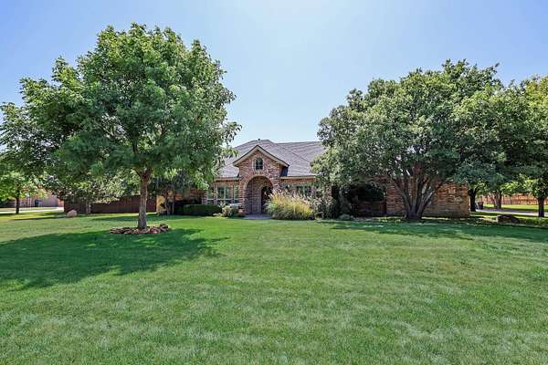 2.18 Acres of Residential Land with Home for Sale in Amarillo, Texas