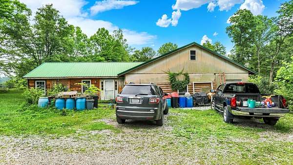 20.7 Acres of Land with Home for Sale in Spencer, Indiana