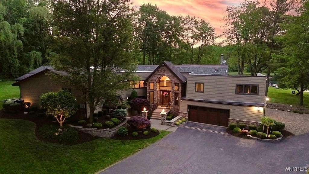 10.8 Acres of Land with Home for Sale in Hamburg, New York