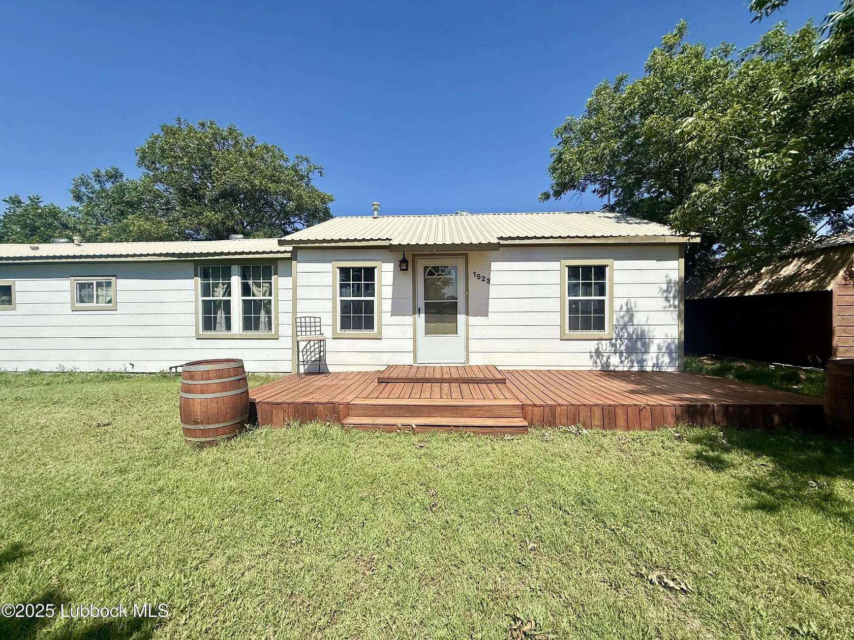 2 Acres of Residential Land with Home for Sale in Lubbock, Texas