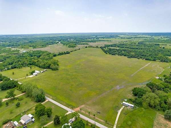 15 Acres of Land for Sale in Whitesboro, Texas
