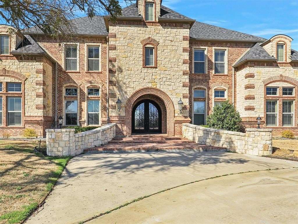 26 Acres of Agricultural Land with Home for Sale in Sanger, Texas