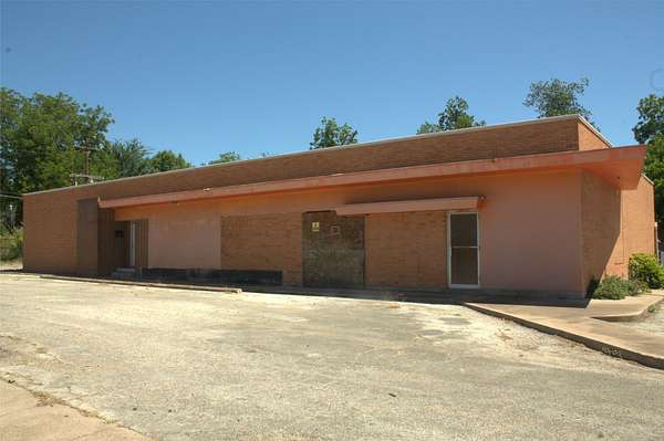0.57 Acres of Mixed-Use Land for Sale in Waco, Texas