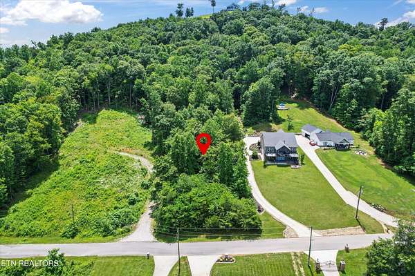 1 Acre of Residential Land for Sale in Maynardville, Tennessee