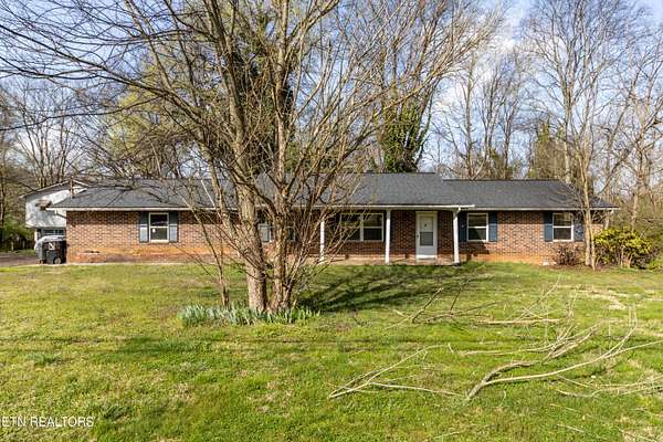 3.39 Acres of Residential Land with Home for Sale in Rockford, Tennessee