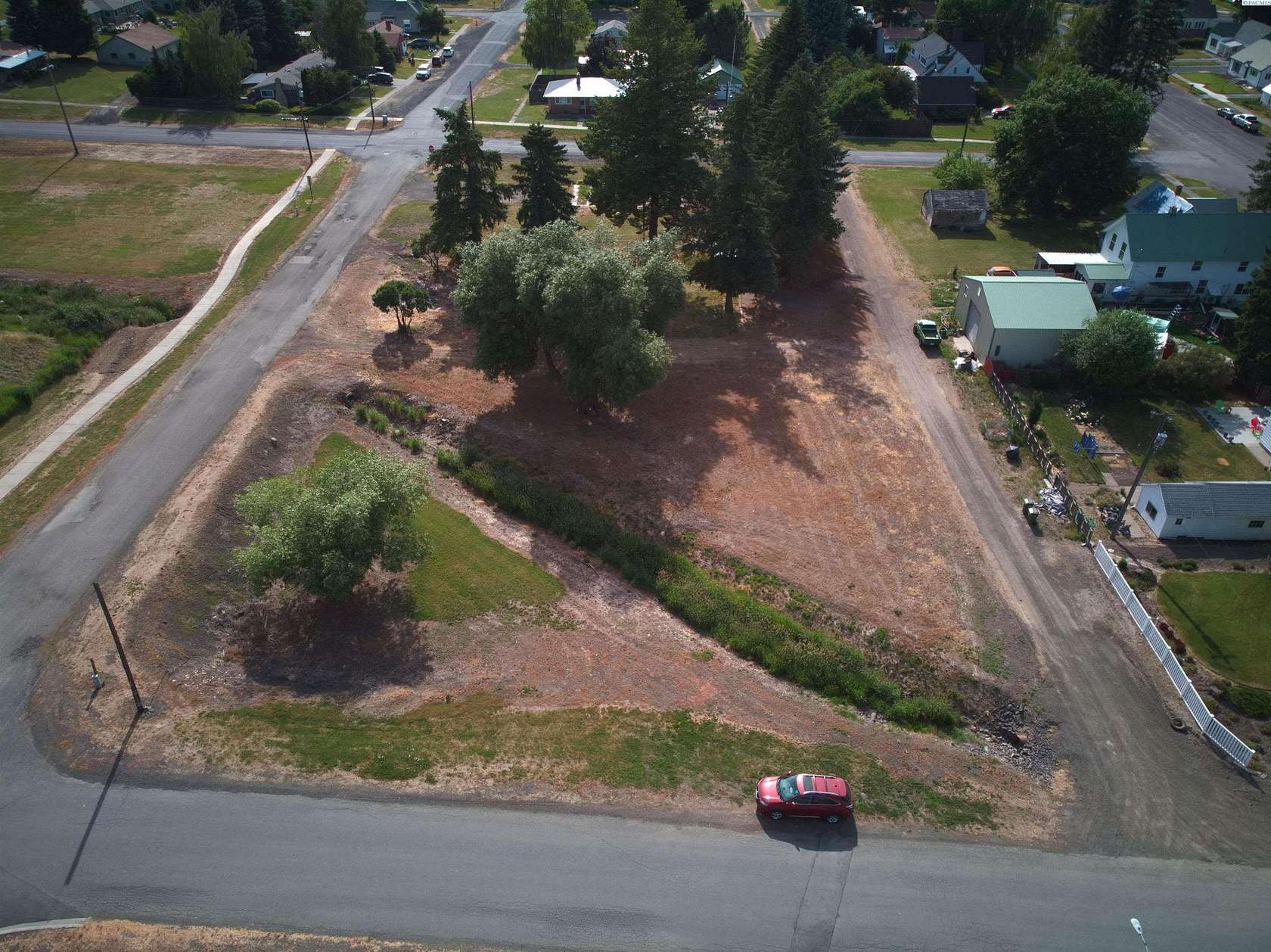 0.48 Acres of Residential Land for Sale in Oakesdale, Washington