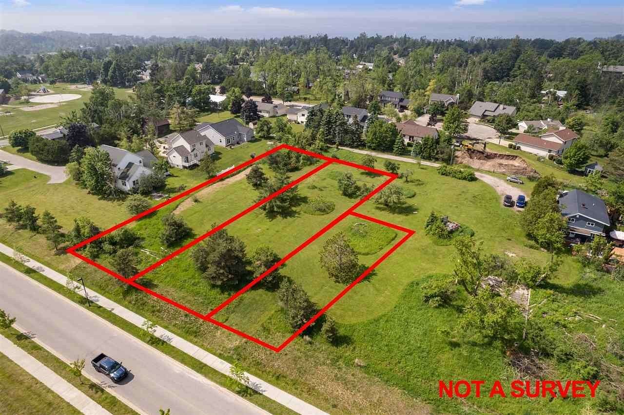 0.34 Acres of Residential Land for Sale in Petoskey, Michigan
