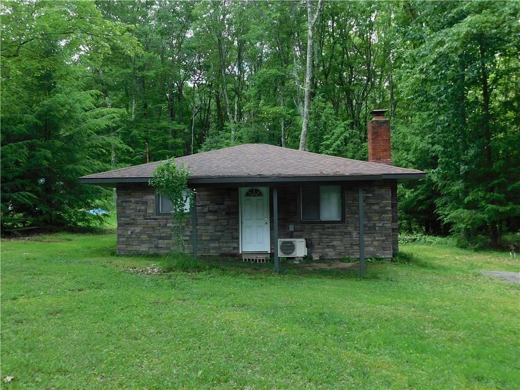 2.19 Acres of Residential Land with Home for Sale in Markleysburg, Pennsylvania