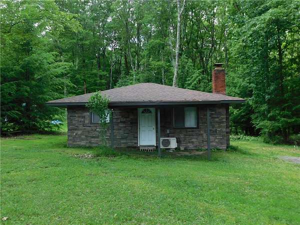 2.19 Acres of Residential Land with Home for Sale in Markleysburg, Pennsylvania