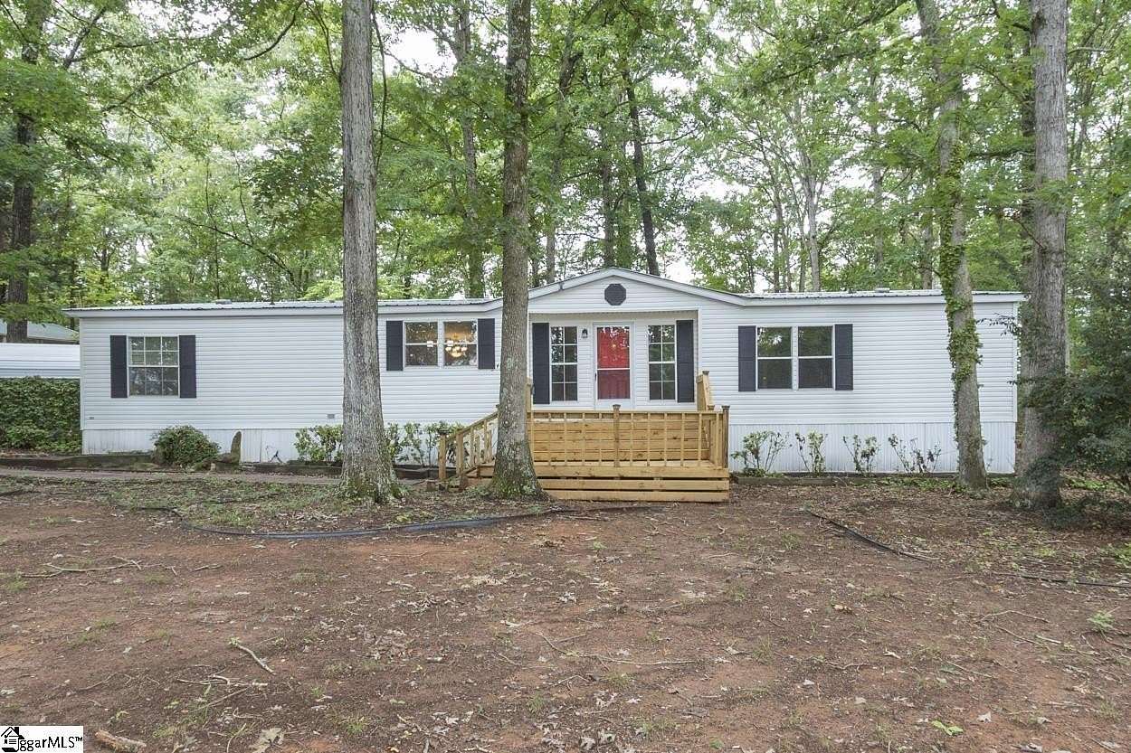 2 Acres of Residential Land with Home for Sale in Central, South Carolina