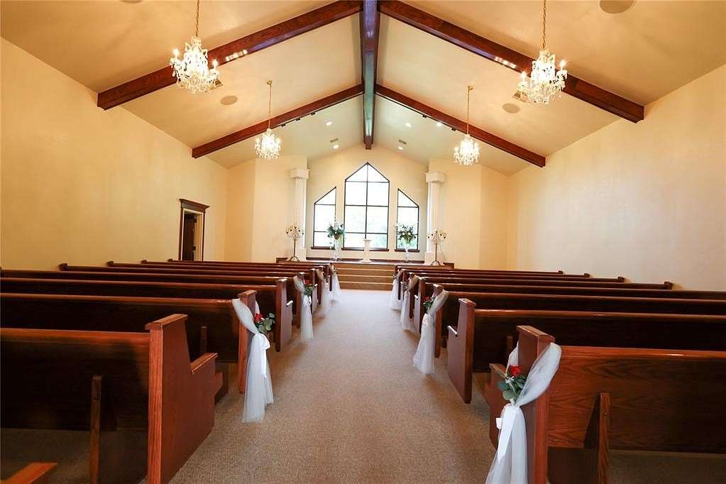 2 Acres of Improved Mixed-Use Land for Sale in Davis, Oklahoma