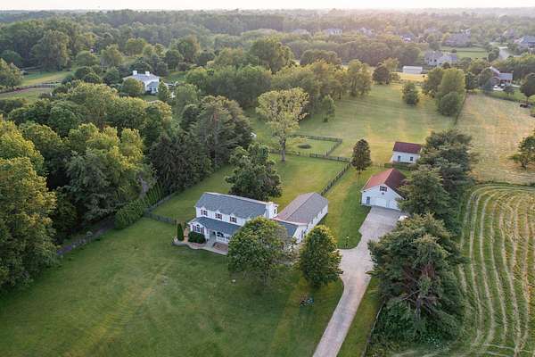 5 Acres of Land with Home for Sale in Nicholasville, Kentucky