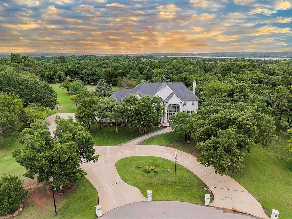 2 Acres of Residential Land with Home for Sale in Edmond, Oklahoma