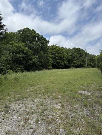 42.3 Acres of Land for Sale in Somerset, Kentucky