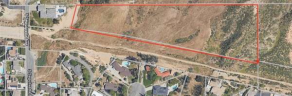 4.87 Acres of Land for Sale in San Bernardino, California