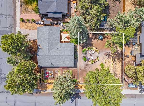 0.09 Acres of Residential Land for Sale in Bend, Oregon