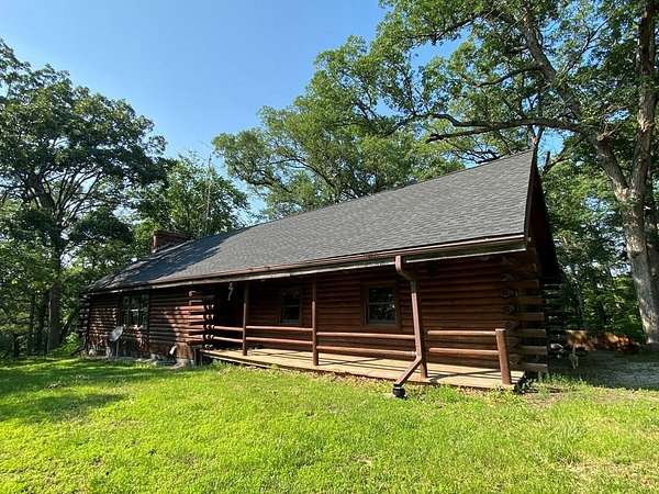 15 Acres of Land with Home for Sale in Macon, Missouri