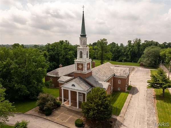 6.17 Acres of Commercial Land for Sale in Alton, Illinois