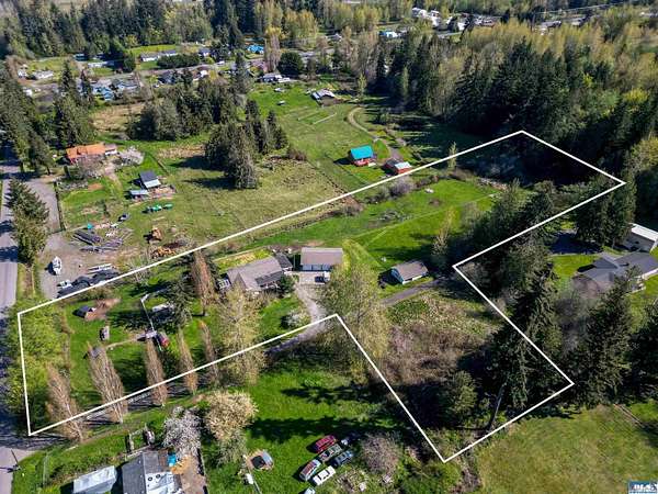3.67 Acres of Residential Land with Home for Sale in Port Angeles, Washington