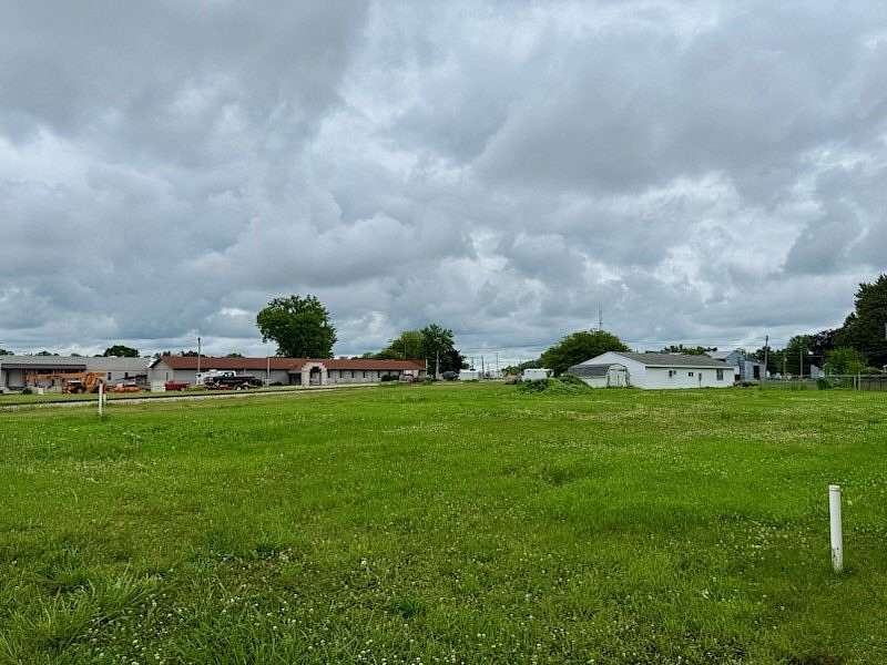 0.36 Acres of Commercial Land for Sale in Newton, Iowa