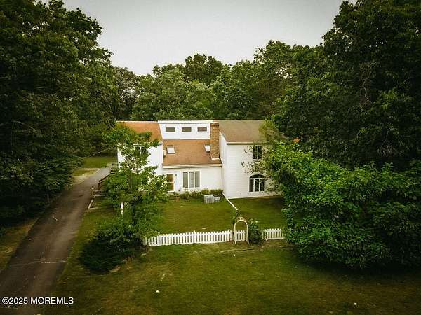 1.72 Acres of Residential Land with Home for Sale in Jackson Township, New Jersey