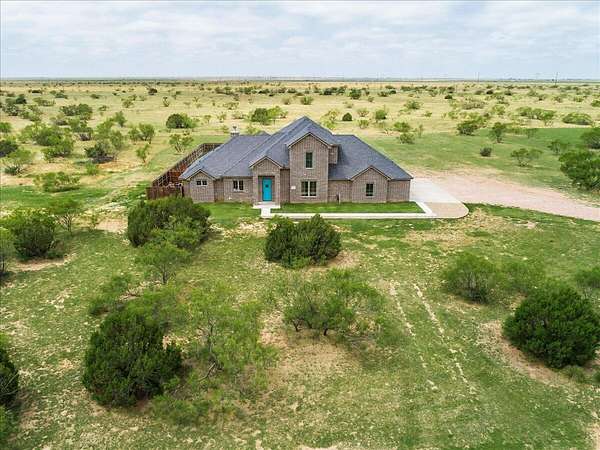 3.1 Acres of Residential Land with Home for Sale in Canyon, Texas