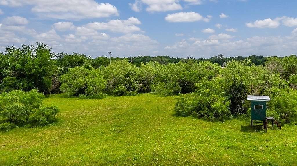 26.2 Acres of Recreational Land & Farm for Sale in Flatonia, Texas