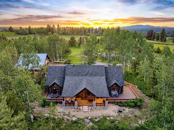 9 Acres of Land with Home for Sale in McCall, Idaho