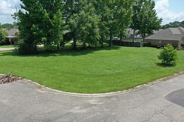 0.4 Acres of Residential Land for Sale in Laurel, Mississippi