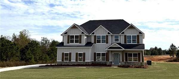 5.64 Acres of Residential Land with Home for Sale in Fort Mitchell, Alabama