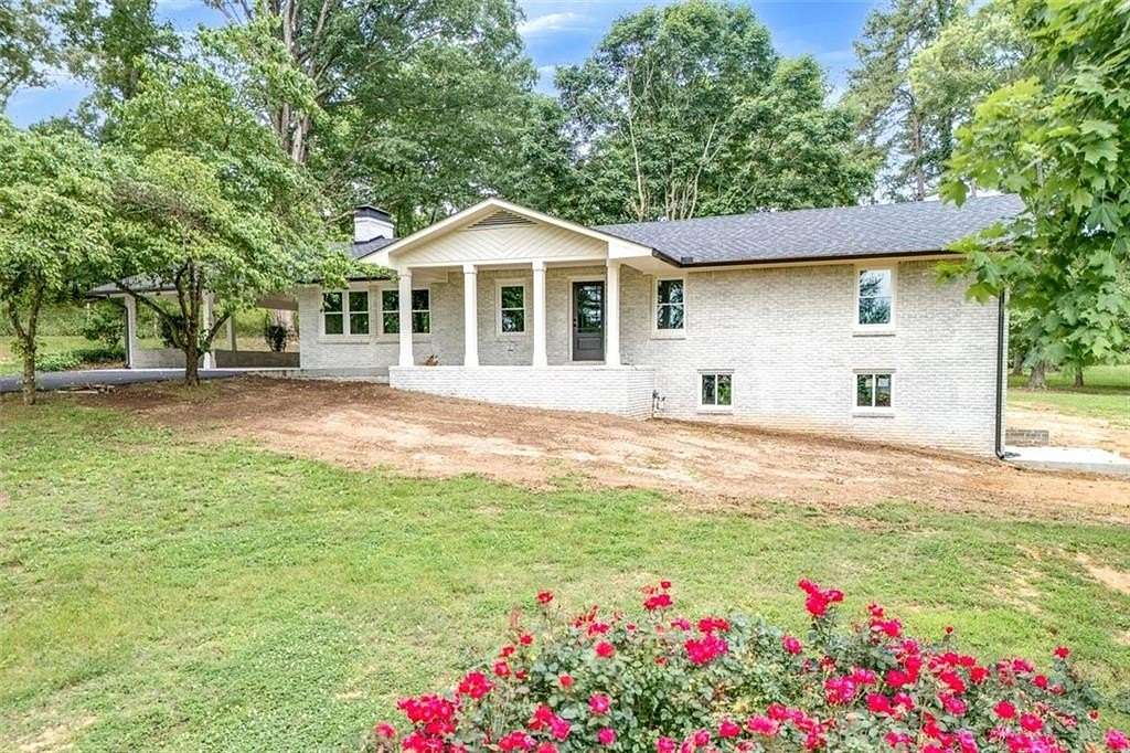 4.57 Acres of Residential Land with Home for Sale in Cartersville, Georgia