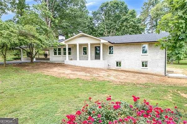 4.57 Acres of Residential Land with Home for Sale in Cartersville, Georgia