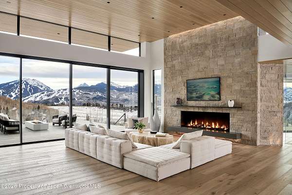 6.5 Acres of Residential Land with Home for Sale in Aspen, Colorado