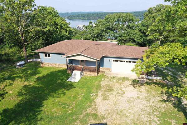 5 Acres of Residential Land with Home for Sale in Pontiac, Missouri