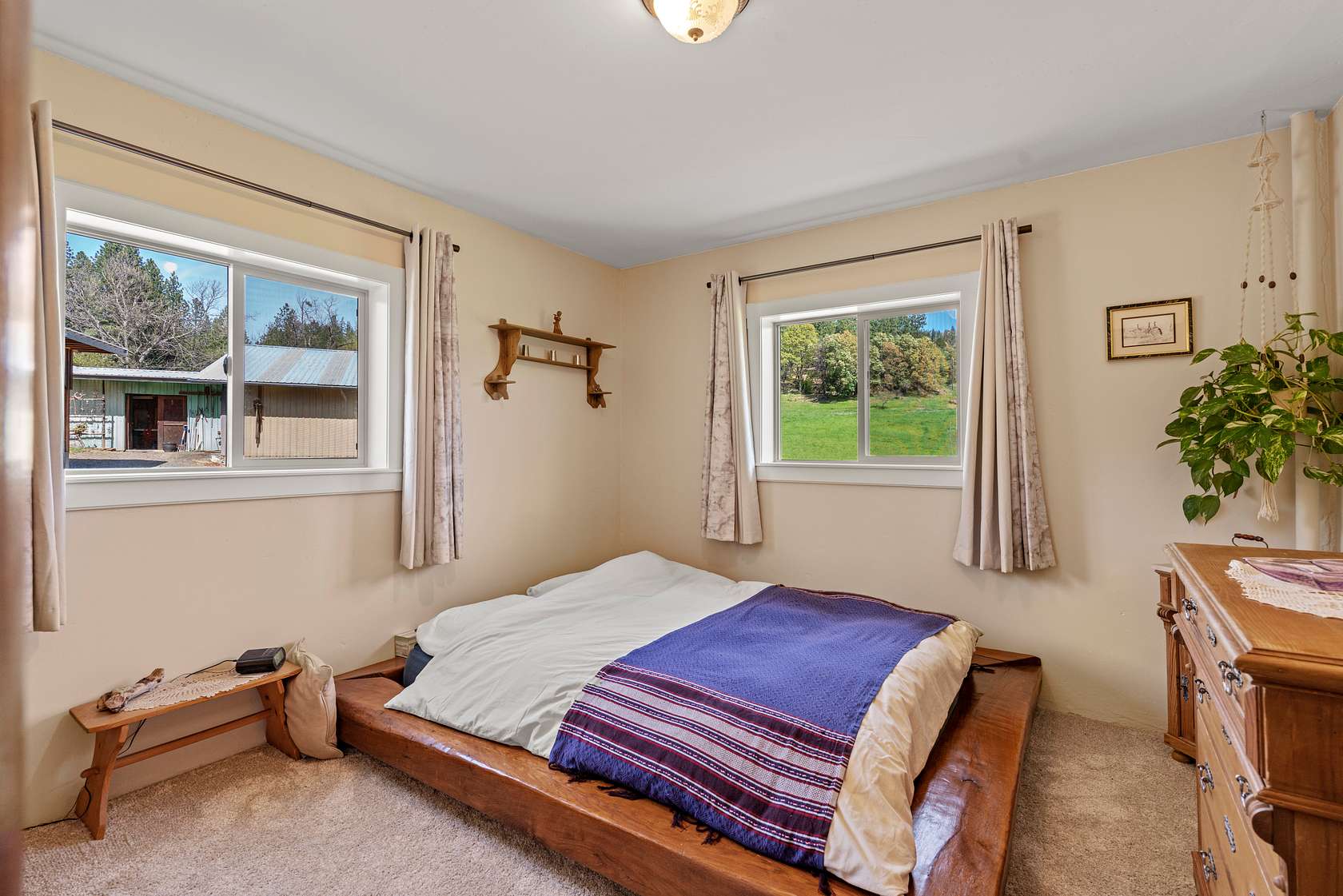 127 Acres of Land with Home for Sale in Gold Hill, Oregon