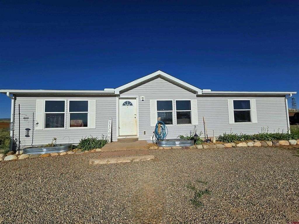 4.89 Acres of Residential Land with Home for Sale in Pleasant View, Colorado