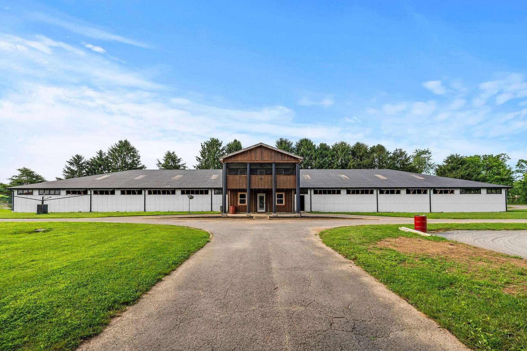 20.9 Acres of Agricultural Land with Home for Sale in Danville, Kentucky