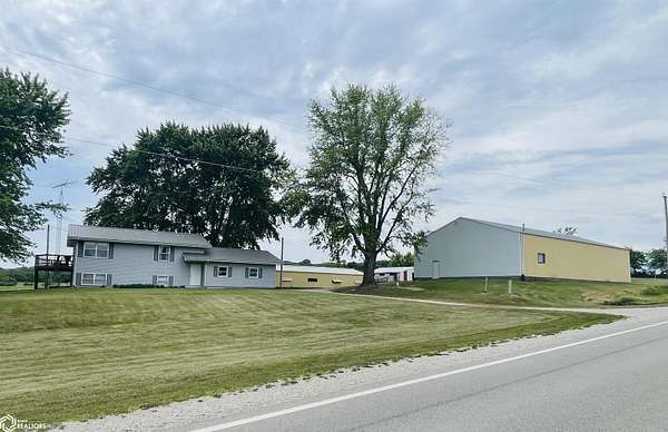 35.9 Acres of Agricultural Land with Home for Sale in Oskaloosa, Iowa