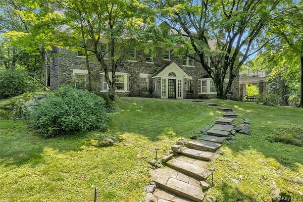 3 Acres of Residential Land with Home for Sale in Tarrytown, New York