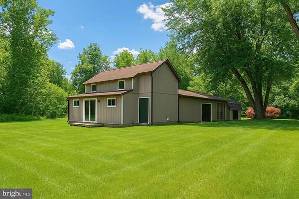 2 Acres of Residential Land with Home for Sale in Washington, Virginia